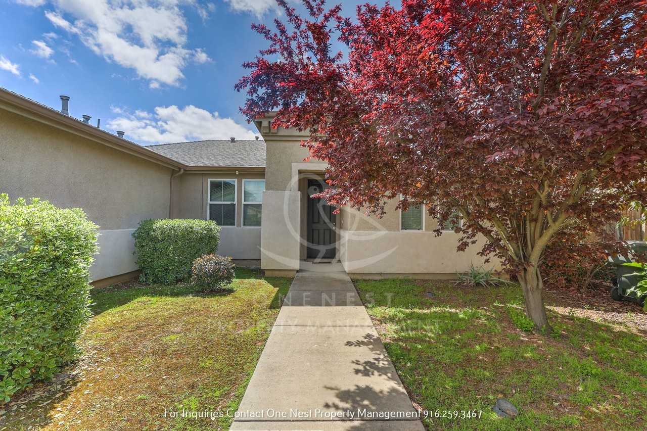 1746 Barney Ave - Photo 2 of 19