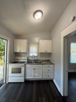 featured image of 1347 W 5th St