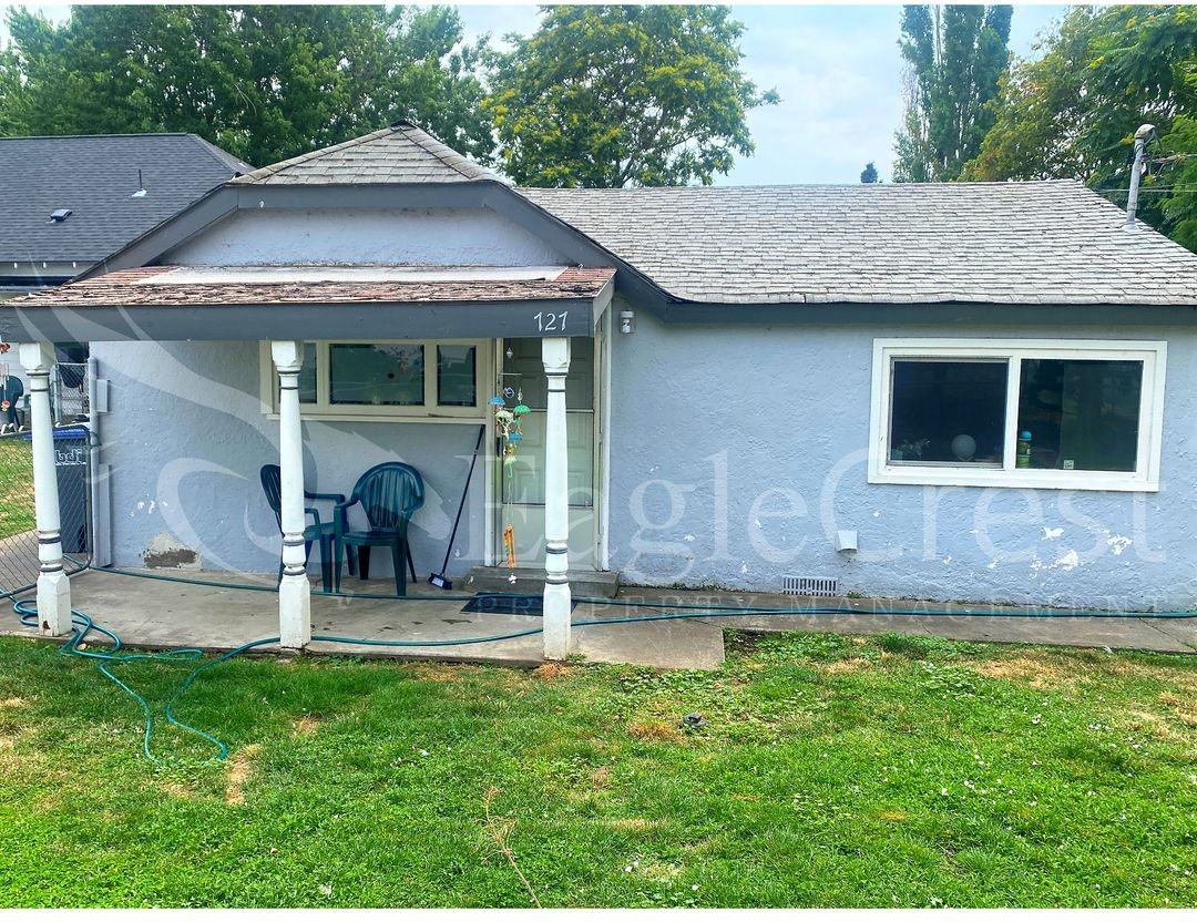 727 Irene St - Photo 3 of 21