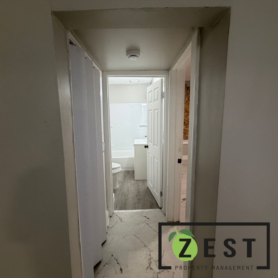 7419 Rutherford St - Photo 5 of 12