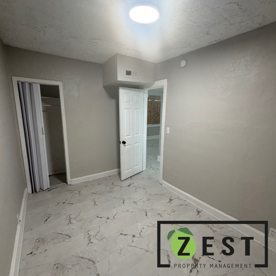 7419 Rutherford St - Photo 6 of 12