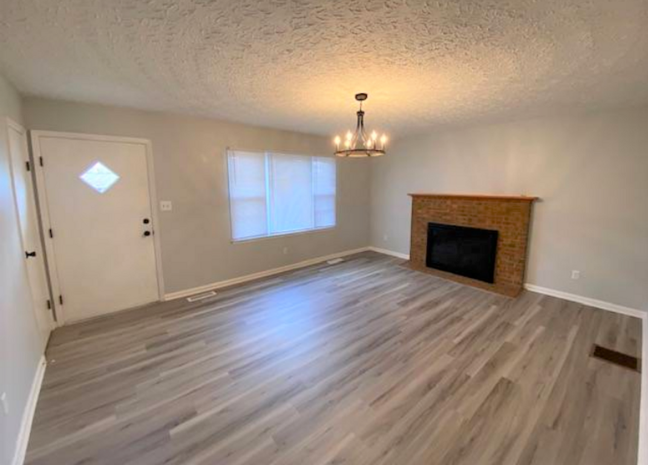 2285 Giles Dr Se - Photo 7 of 13