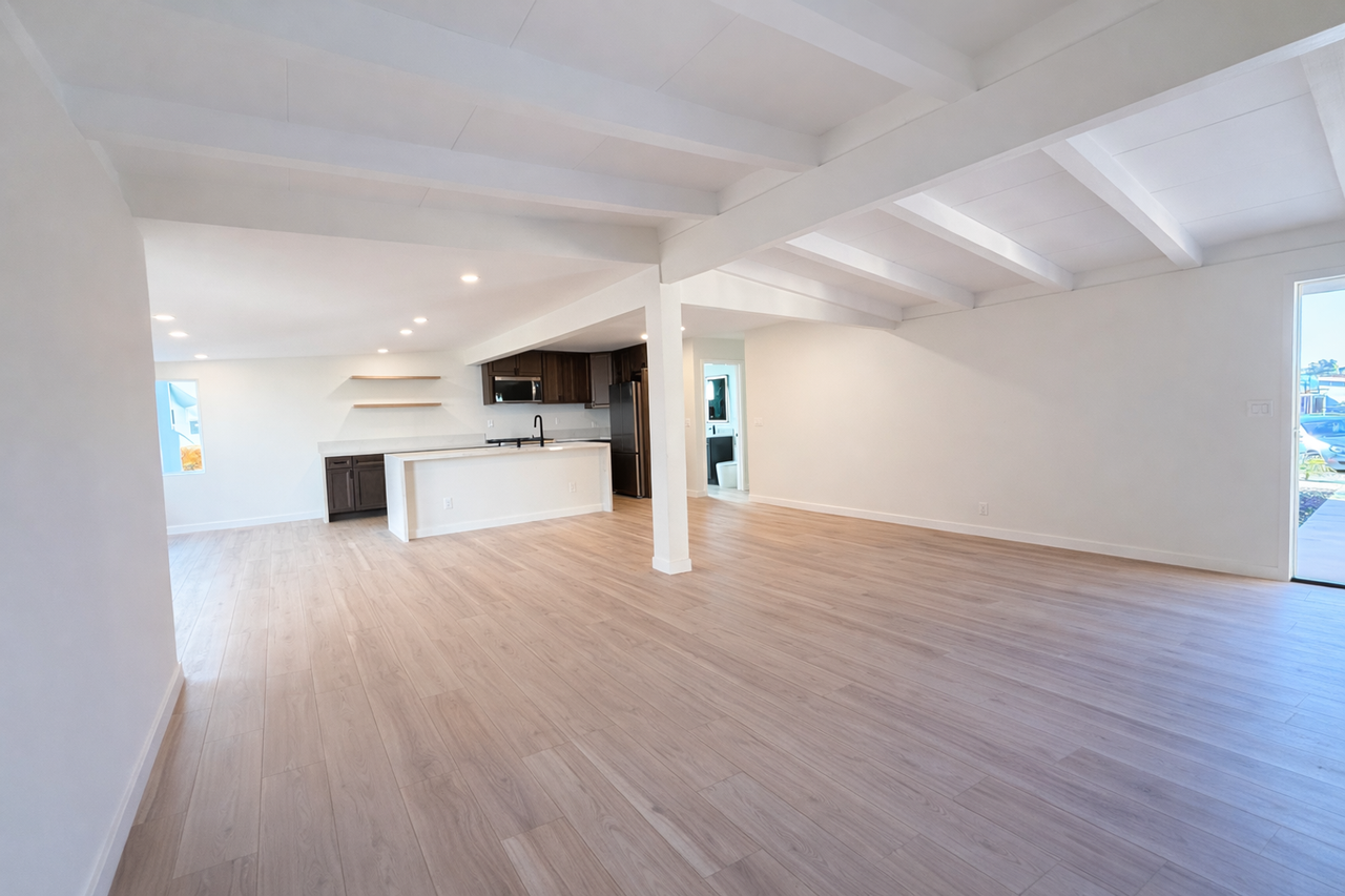 4601 Almayo Ave - Photo 3 of 17