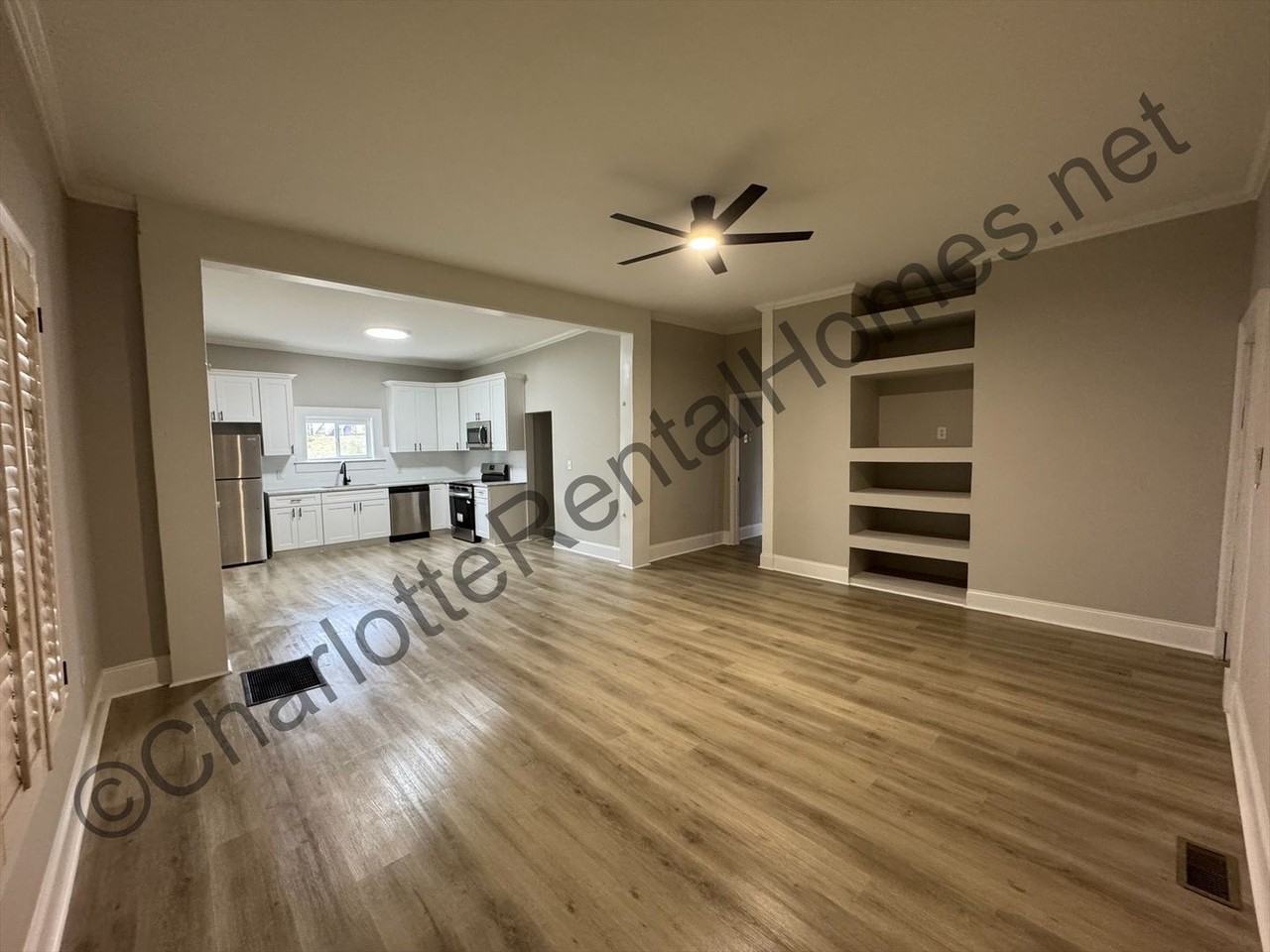 334 D St - Photo 3 of 9