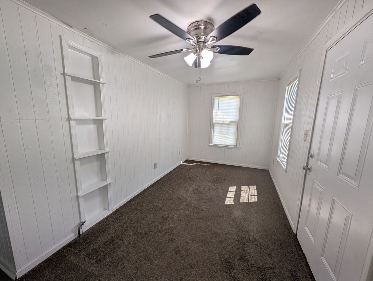 8 S Taylor St - Photo 3 of 12