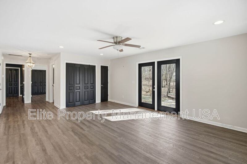 7621 Maple Pl - Photo 4 of 18