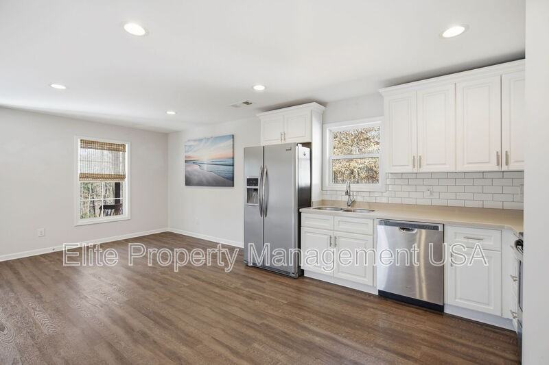 7621 Maple Pl - Photo 6 of 18