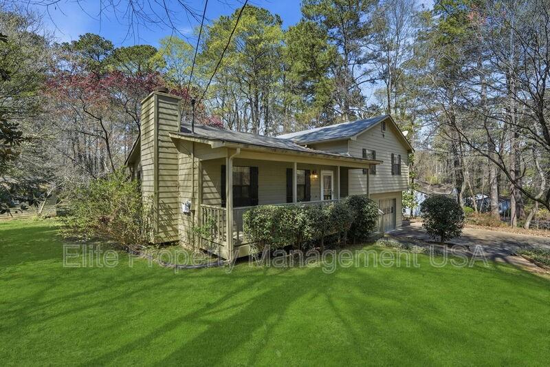 6040 Austin Dr Sw - Photo 3 of 23