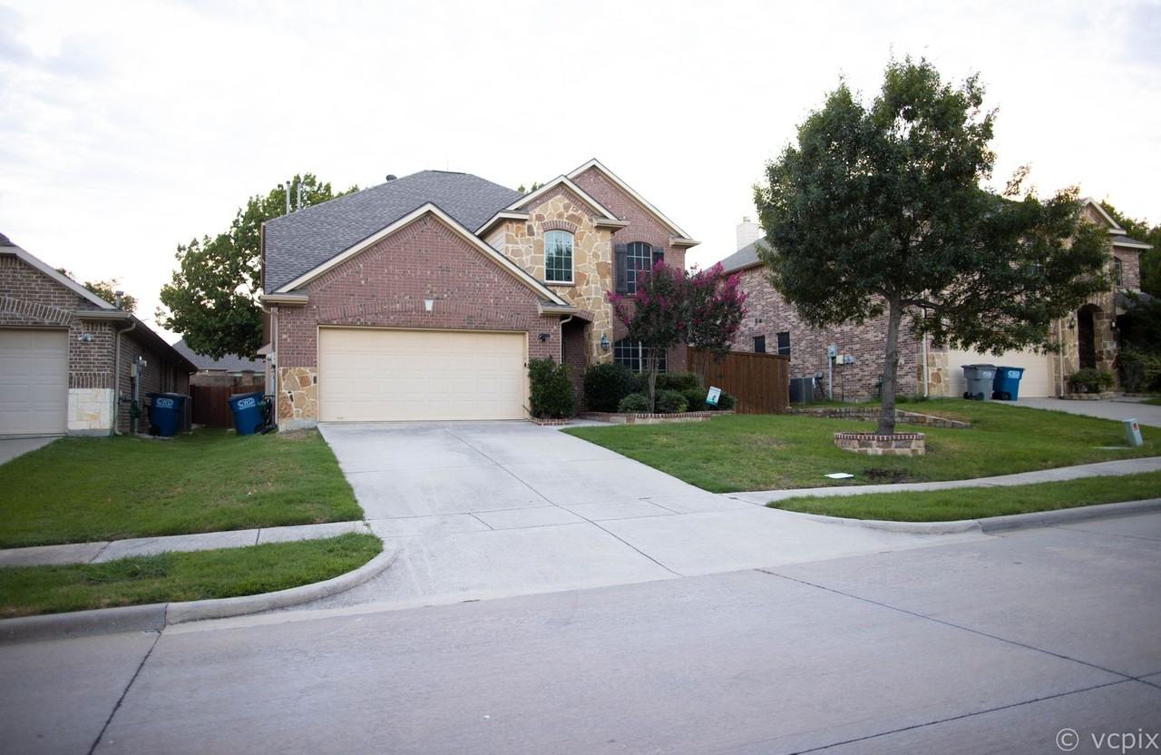 907 Appalachian Dr - Photo 2 of 50