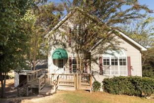 1004 Roselawn Dr - Photo 1 of 1