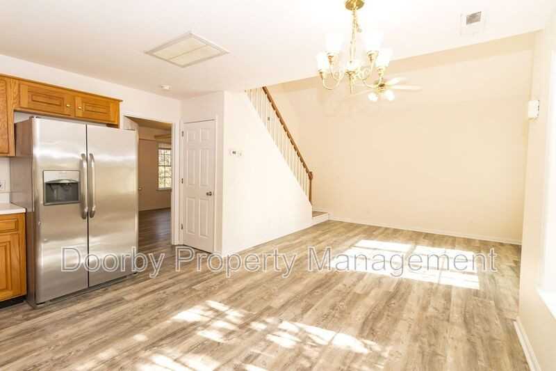 1004 Roselawn Dr - Photo 2 of 19