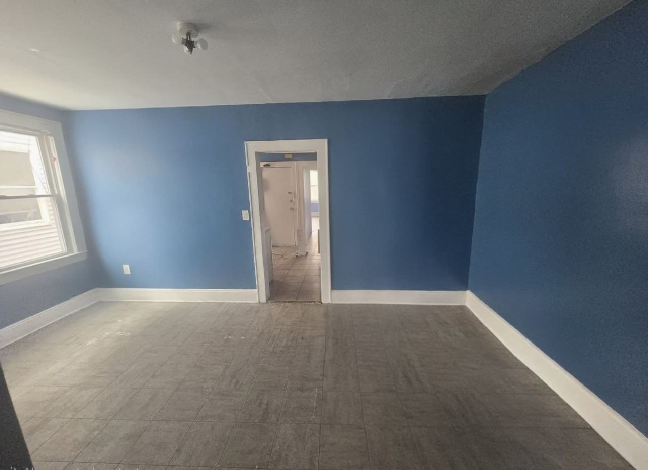 1171-3 W Front - Photo 3 of 20