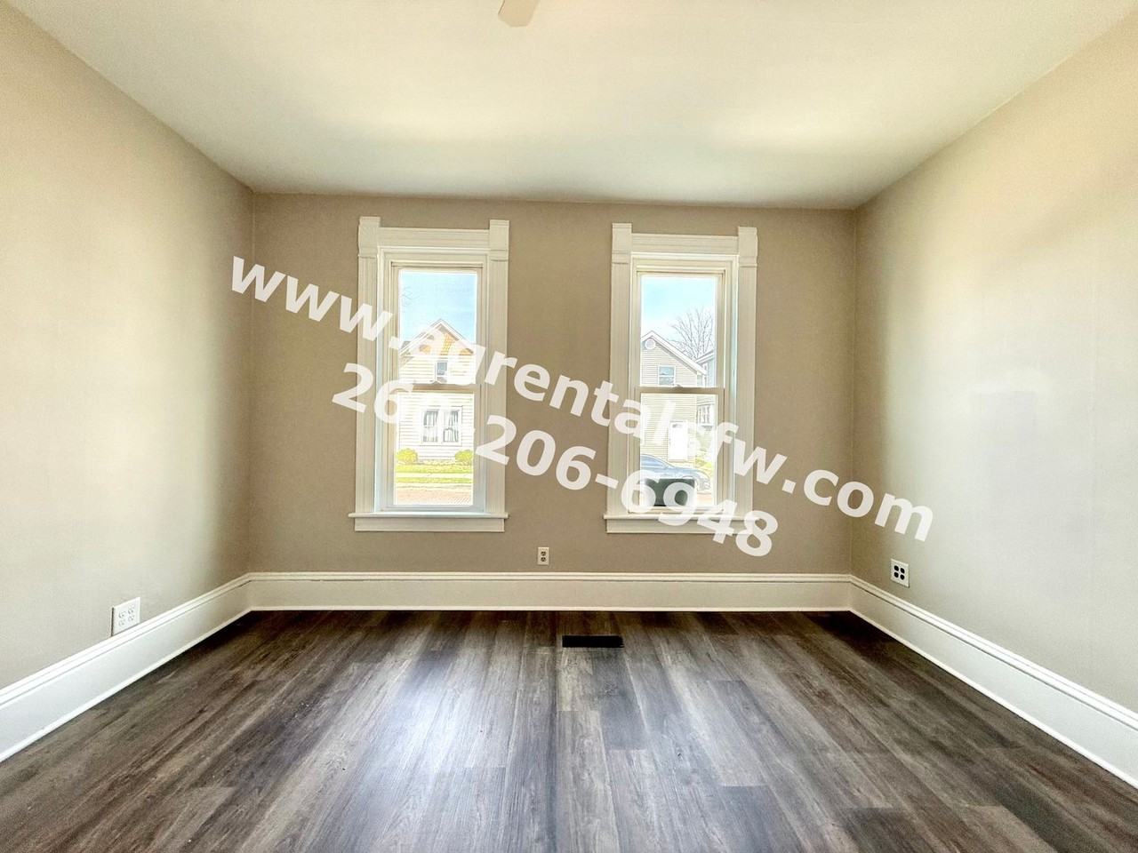 615 W 4th St - Photo 2 of 20