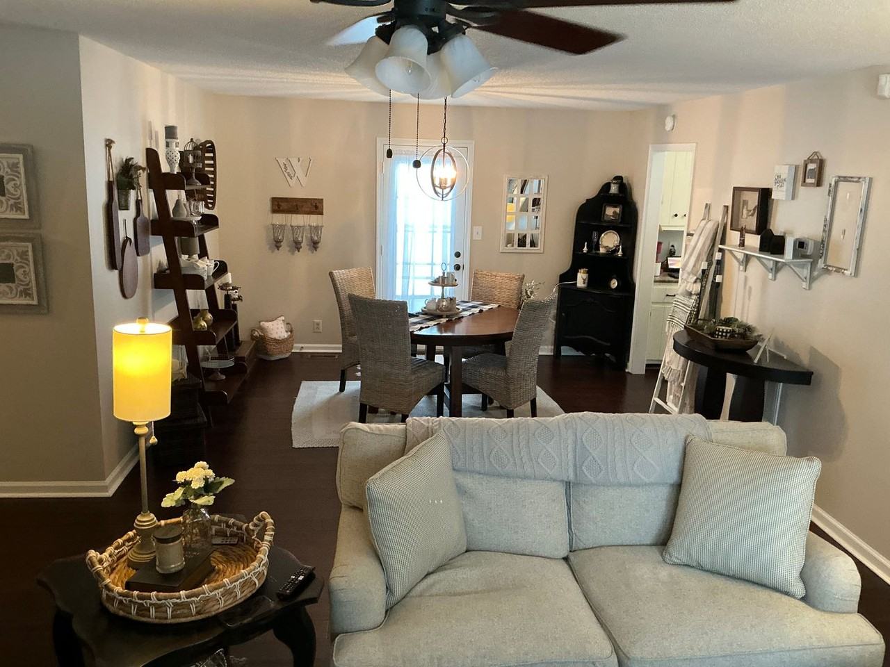 2157 Watertown Pl - Photo 5 of 20