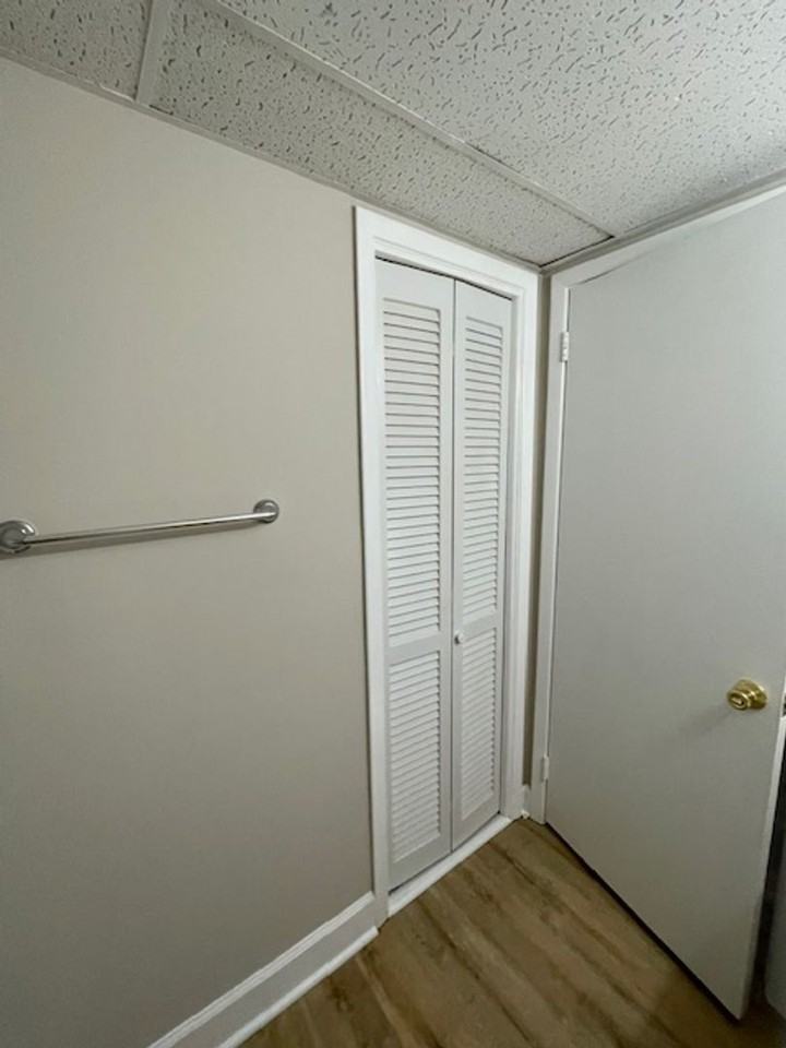 3820 Country Club Rd Apt K - Photo 3 of 10