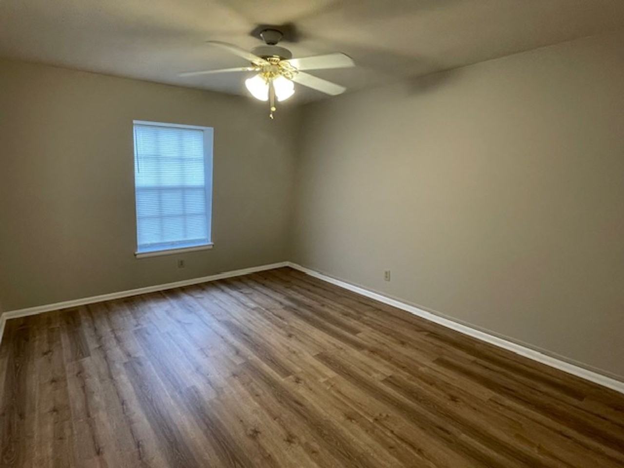 3820 Country Club Rd Apt K - Photo 6 of 10