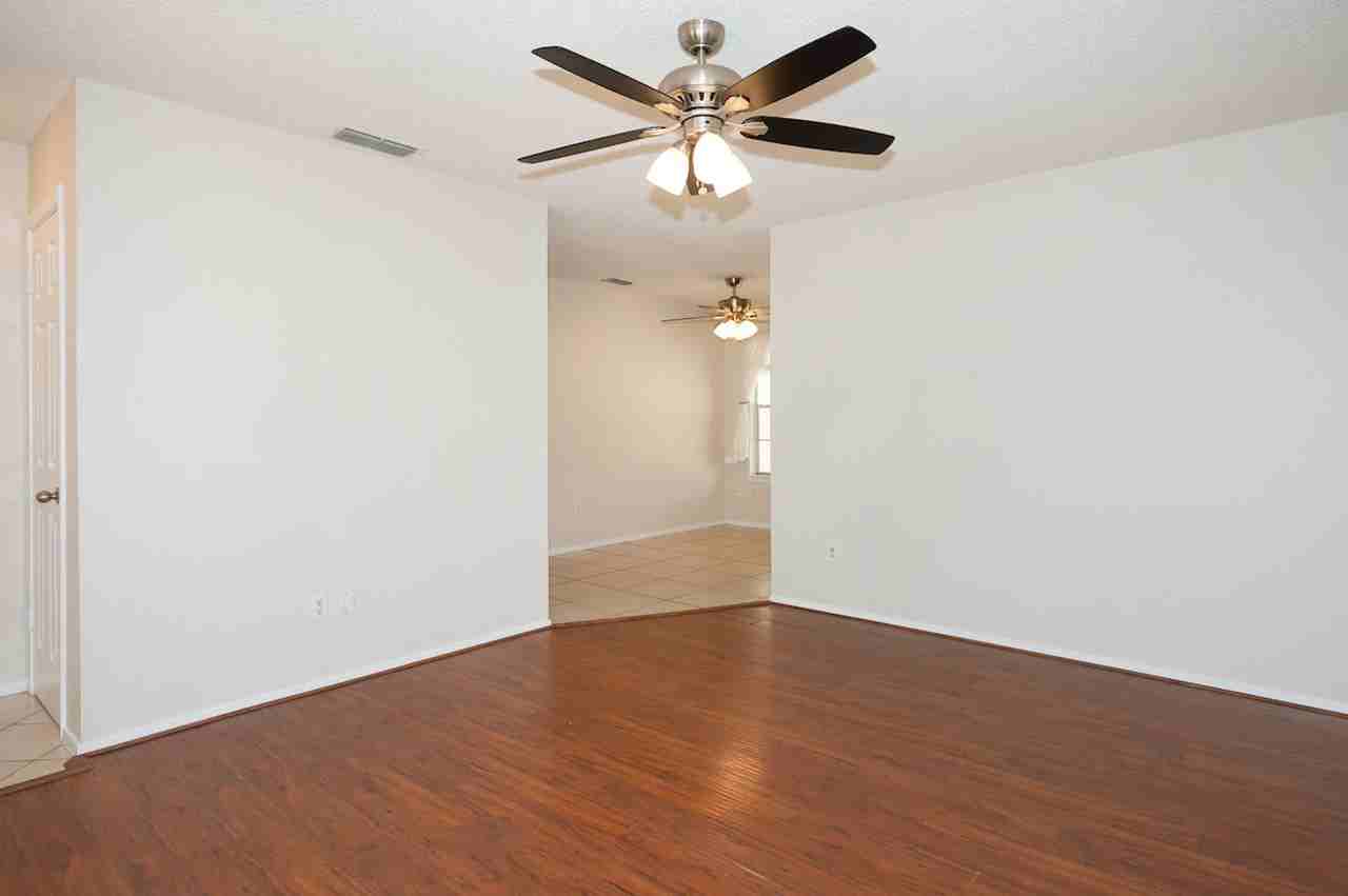 8202 Longview Rd - Photo 7 of 18