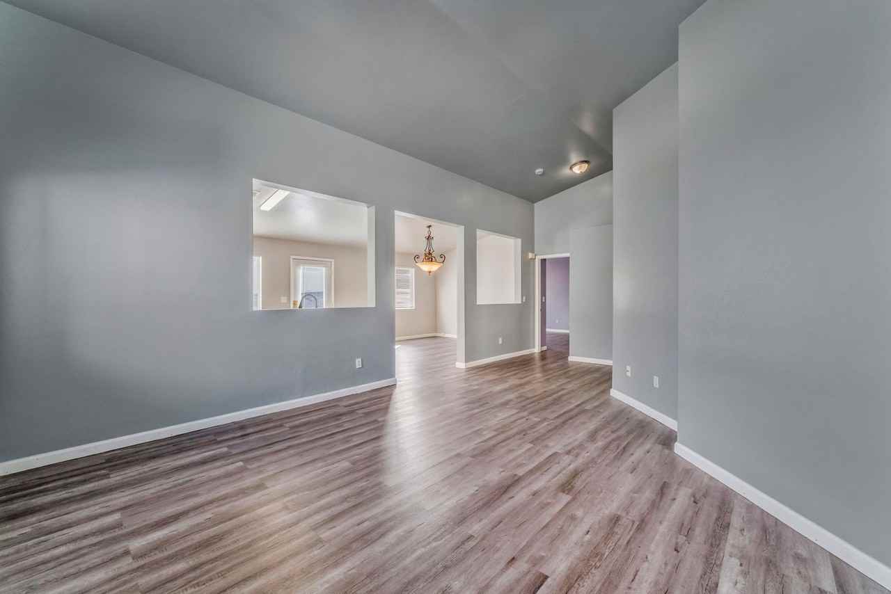 929 Baritone Way - Photo 3 of 22
