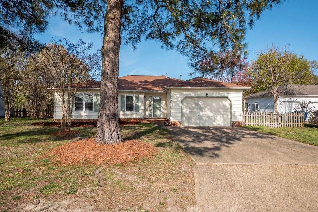 832 Daimler Dr - Photo 2 of 46