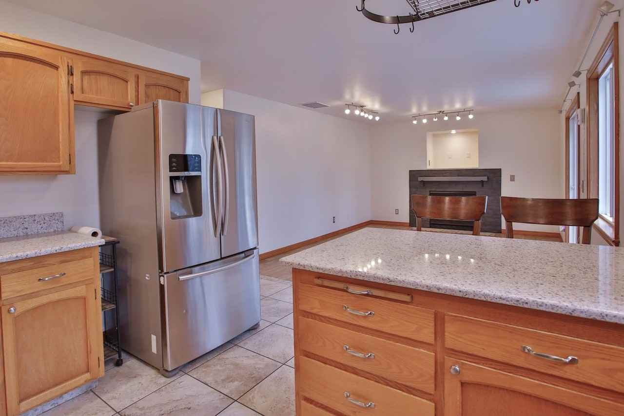 1734 Sw 16th Ave - Photo 7 of 25