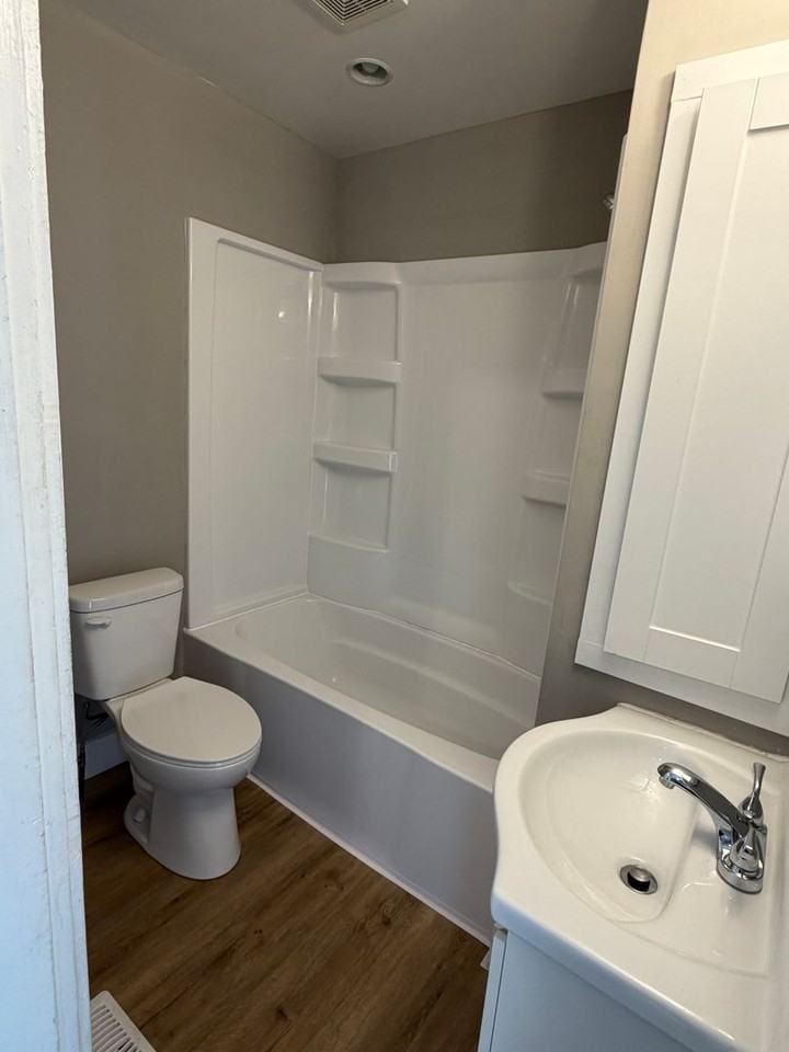 12 Ford Ave - Photo 7 of 12