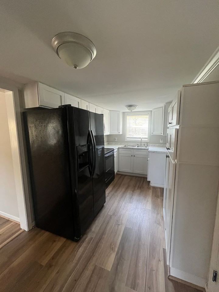 177 Eastbrook Dr - Photo 4 of 14