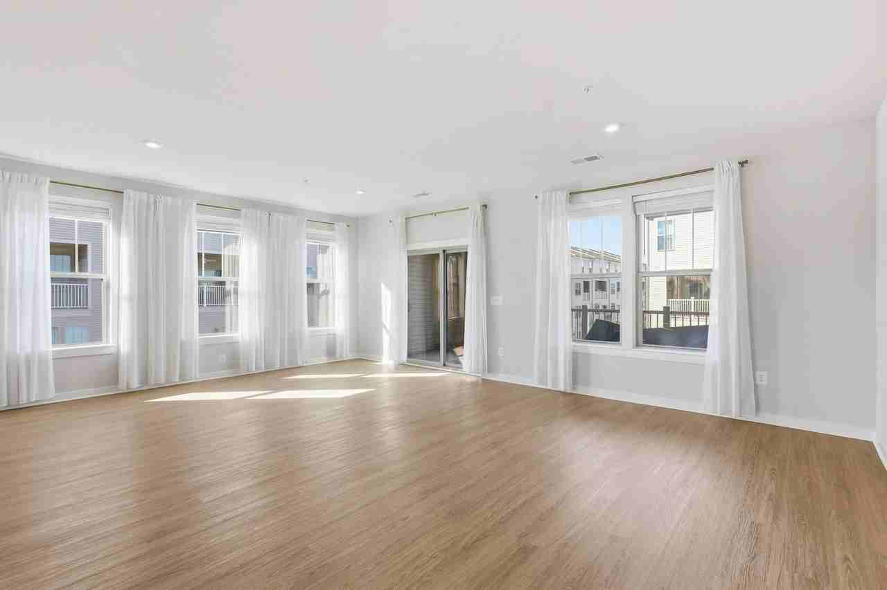 201 Park Central Ter #B - Photo 6 of 23