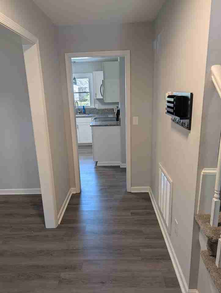 409 Flint Dr - Photo 7 of 19