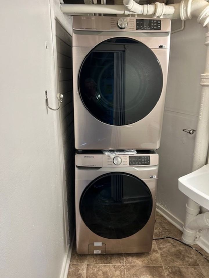 405 California Dr - Photo 6 of 8