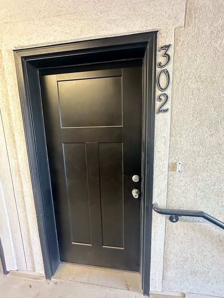 12727 S Skyline Loop Ln - Photo 4 of 34