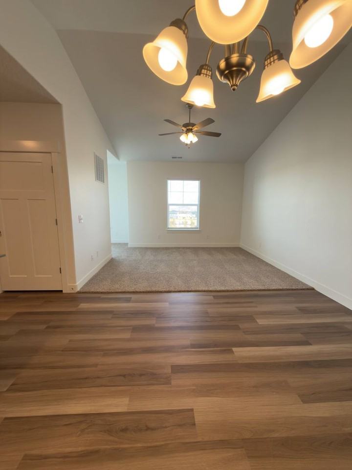 12727 S Skyline Loop Ln - Photo 5 of 34