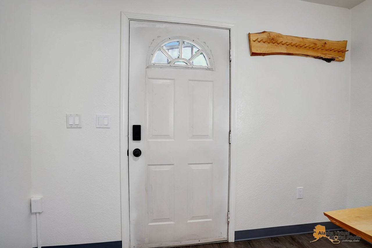 1890 E 58th Ave - Photo 2 of 15