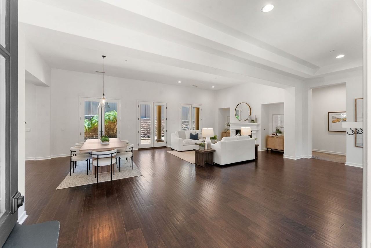 939 Bluejack Rd - Photo 2 of 41