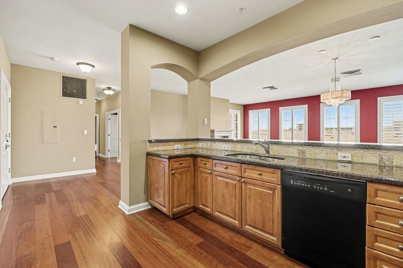 2500 E Cherry Creek South Dr #511 - Photo 5 of 28