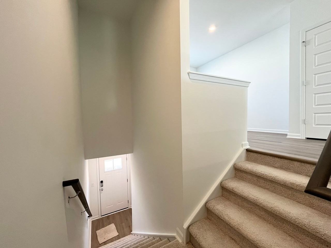 3326 Bomore Rd - Photo 2 of 35