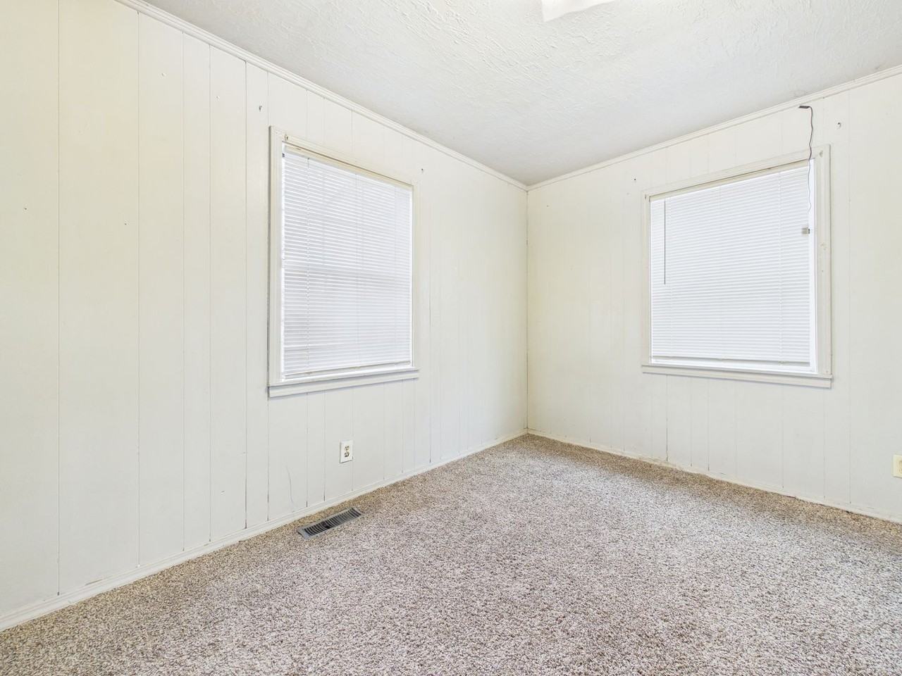 1516 Fulton St - Photo 5 of 9