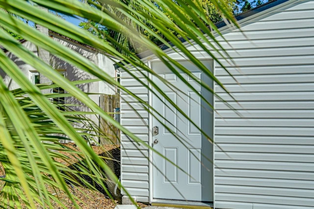 1204 E Hamilton Ave - Photo 3 of 15