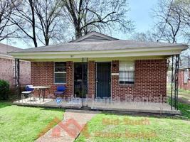 featured image of 1353 Fairfax St