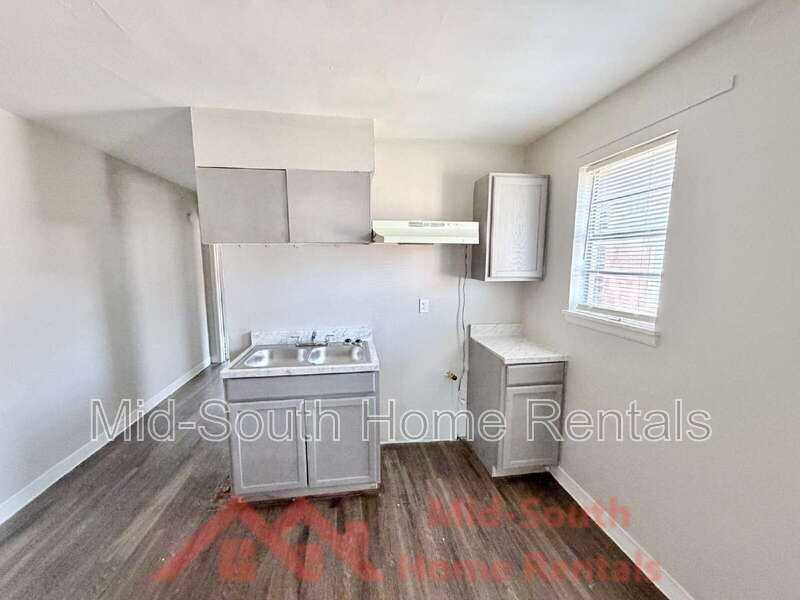 1353 Fairfax St - Photo 6 of 13