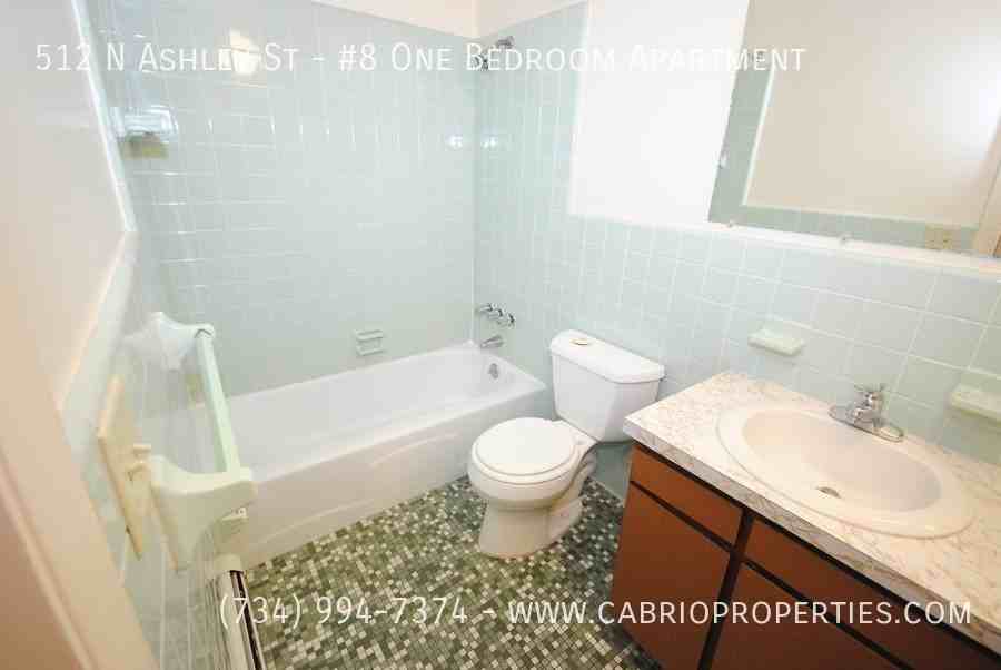 512 N. Ashley St. - Photo 3 of 10