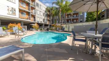 featured image of 4920 Van Nuys Blvd