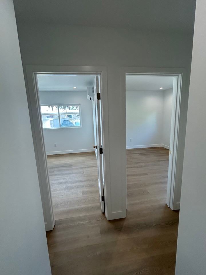 559 Sunset Avenue #5 - Photo 3 of 13