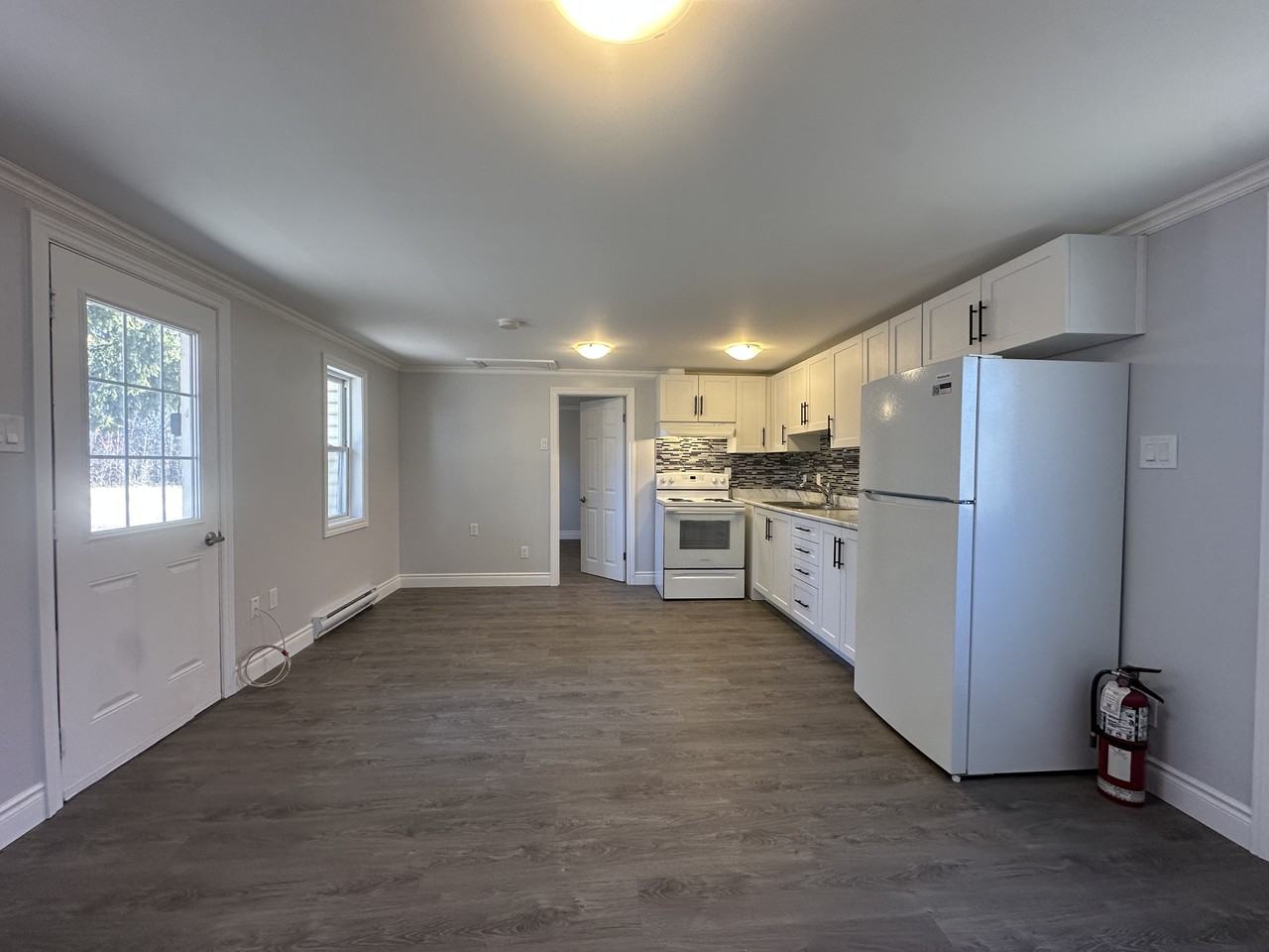 4059 Country Lane - Photo 4 of 11