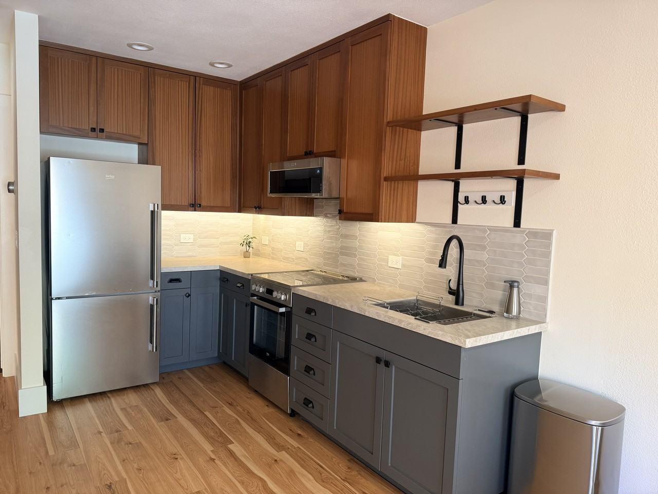 55 Norton Avenue #2 - Photo 7 of 23