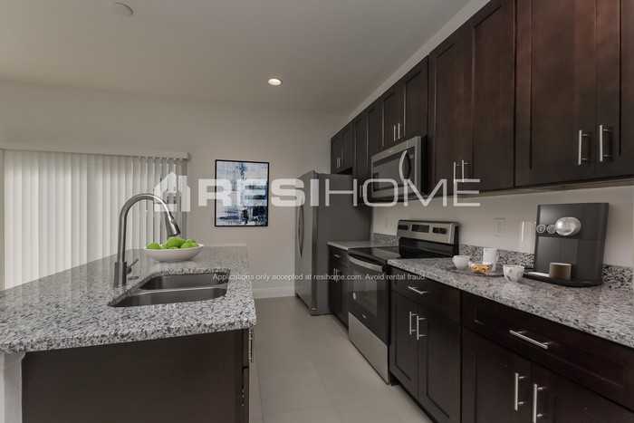 316 Puffer Ct - Photo 3 of 19