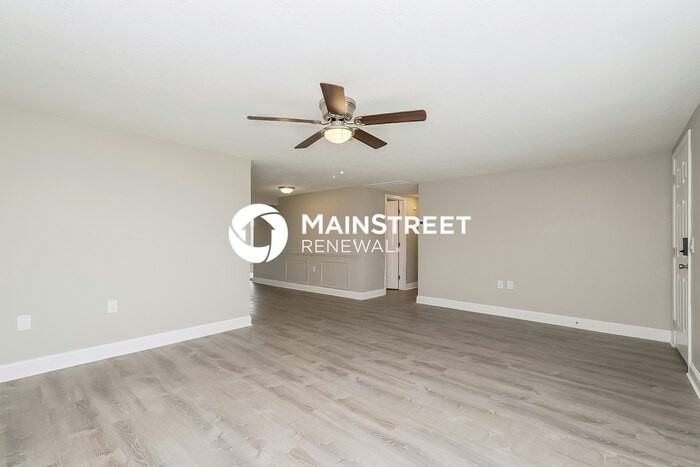 5311 Hawk Dr - Photo 4 of 16