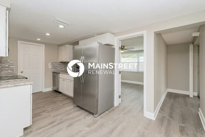 5311 Hawk Dr - Photo 6 of 16