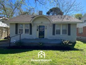 696 N Willett St - Photo 1 of 1