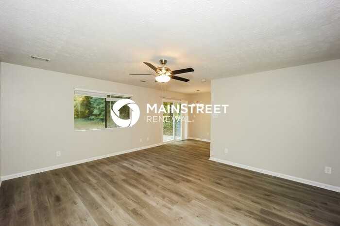 521 Post Oak Rd - Photo 2 of 16