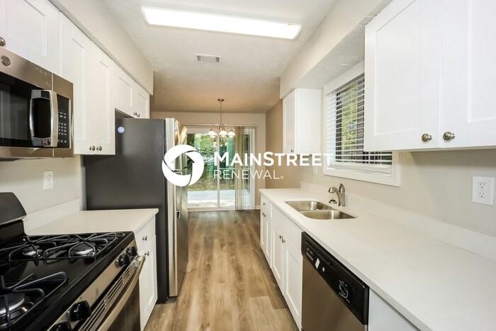 521 Post Oak Rd - Photo 6 of 16